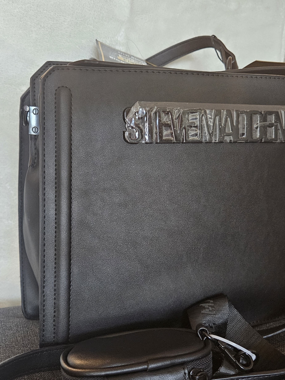 Steve Madden Black Beverlyn Special Edition Crossbody - Picture 9 of 11